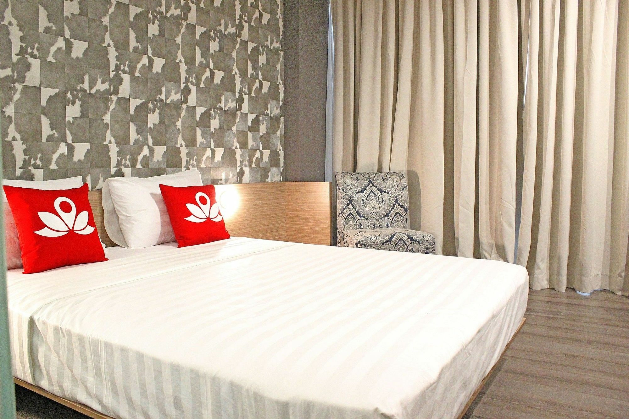 Готель Zen Premium Sampoerna Strategic Square Джакарта Екстер'єр фото